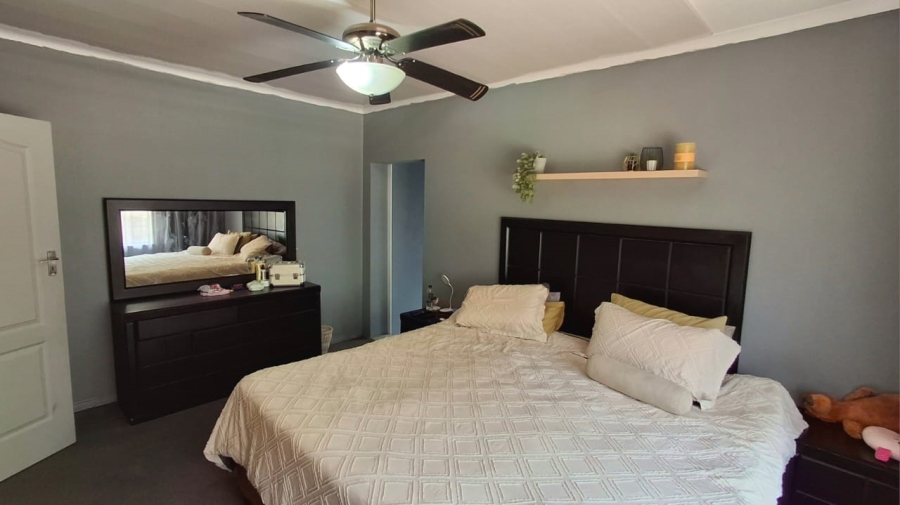 3 Bedroom Property for Sale in Roodia Free State